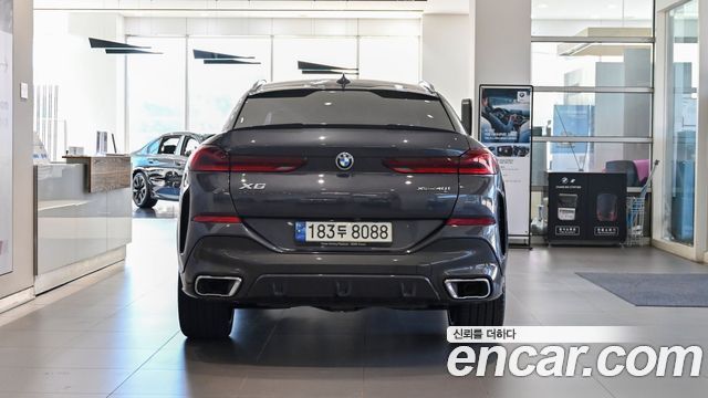 BMW X6 xDrive40i M Sport — пробег 51 201 км — фото 4 из 5