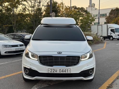 Kia Carnival Gasoline 9-seater Hi-Limousine Noblesse — пробег 44 000 км — фото 3 из 5