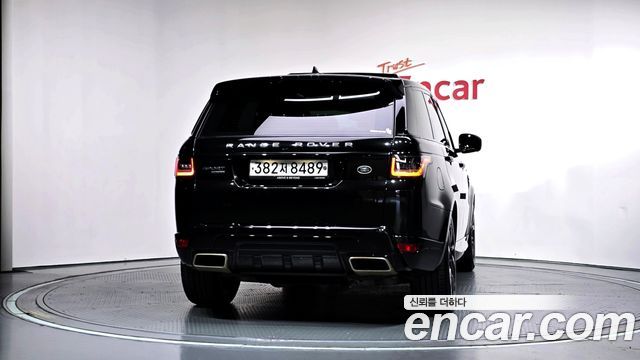 Land Rover Range Rover Sport 3.0 SDV6 HSE Dynamic — пробег 71 937 км — фото 4 из 5