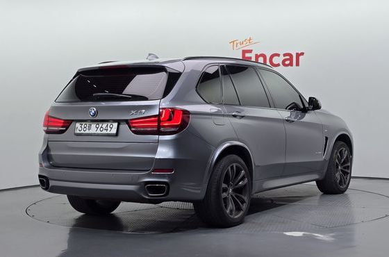 BMW X5 xDrive 40d — пробег 114 739 км — фото 2 из 5