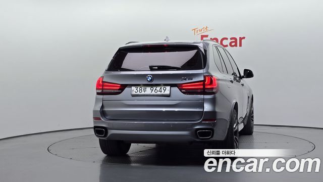 BMW X5 xDrive 40d — пробег 114 739 км — фото 4 из 5