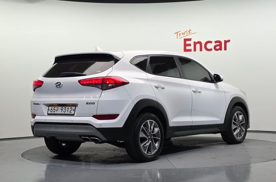 Hyundai Tucson Diesel 2.0 2WD Smart — пробег 131 720 км — фото 2 из 5