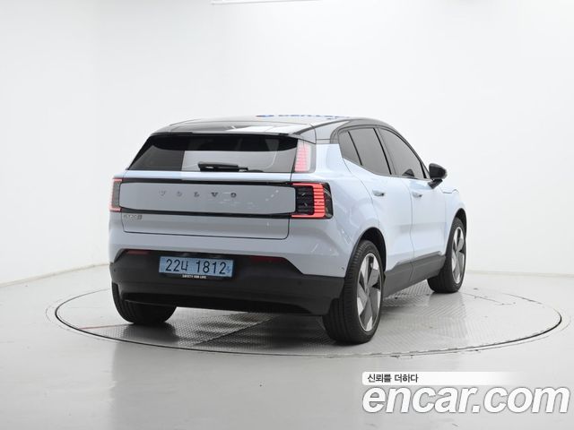 Volvo EX30 Ultra — пробег 5 000 км — фото 2 из 5