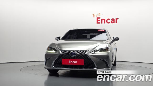 Lexus ES Supreme — пробег 120 395 км — фото 3 из 5