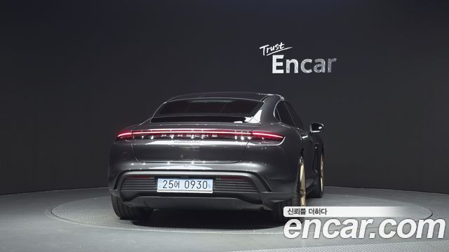 Porsche Taycan из Кореи Encar