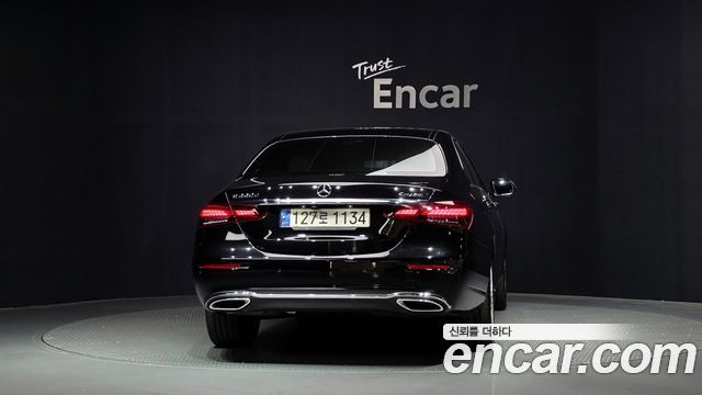 Mercedes-Benz E-Class E220d 4MATIC Exclusive — пробег 100 487 км — фото 4 из 5