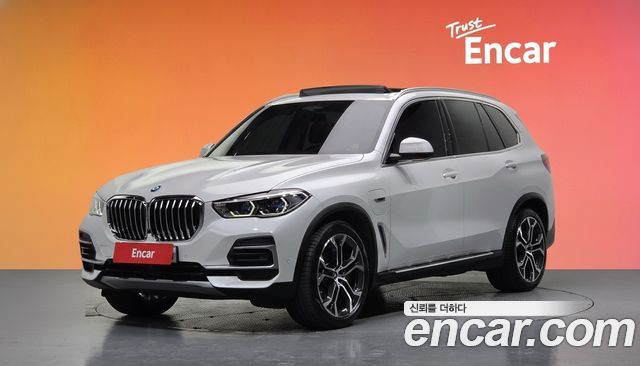 BMW X5 xDrive 45e xLine — пробег 50 830 км — фото 1 из 5