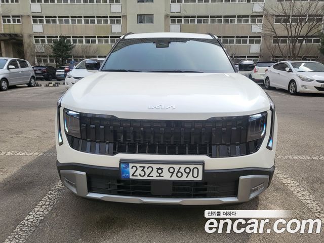 Kia Seltos HEV 1.6 2WD Signature — пробег 7 892 км — фото 1 из 5