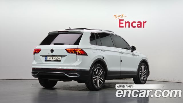 Volkswagen Tiguan 2.0 TDI Prestige — пробег 43 640 км — фото 2 из 5