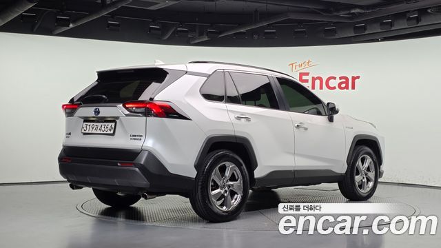 Toyota RAV4 2.5 4WD Hybrid — пробег 97 168 км — фото 2 из 5