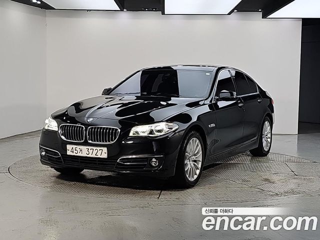BMW 5-Series 528i xDrive Luxury Plus — пробег 68 270 км — фото 1 из 5