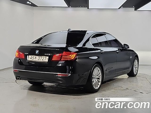 BMW 5-Series 528i xDrive Luxury Plus — пробег 68 270 км — фото 4 из 5