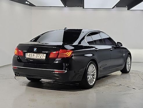 BMW 5-Series 528i xDrive Luxury Plus — пробег 68 270 км — фото 4 из 5