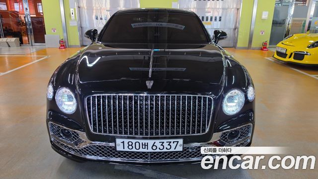 Bentley Flying Spur 4.0 — пробег 10 100 км — фото 3 из 5
