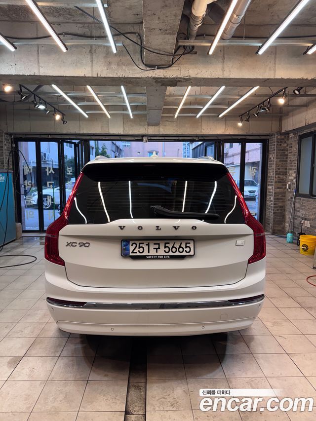 Volvo XC90 T8 Ultimate Bright Hybrid — пробег 165 000 км — фото 3 из 5