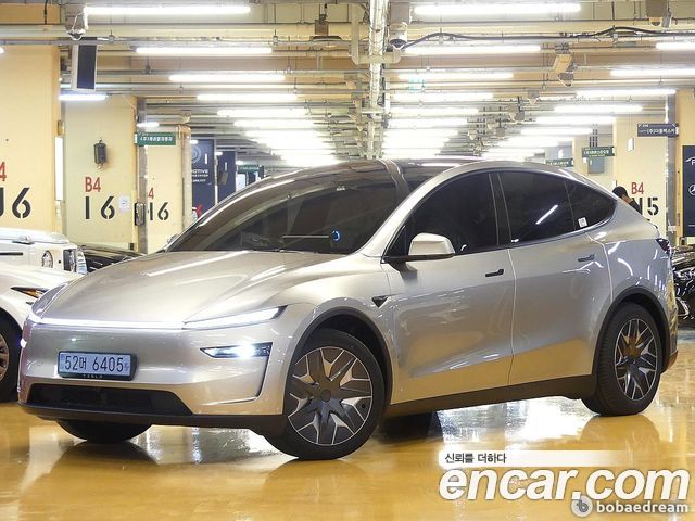 Tesla Model Y L Long Range AWD — пробег 60 км — фото 2 из 5