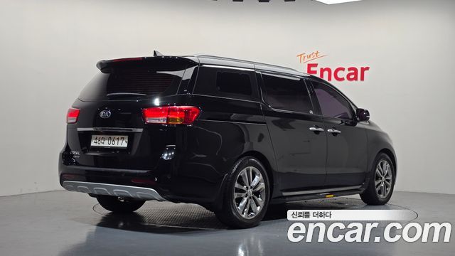 Kia Carnival Gasoline 9-seater Noblesse — пробег 138 433 км — фото 2 из 5