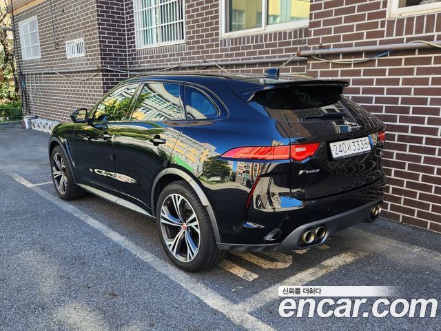 Jaguar F-PACE 5.0 SVR — пробег 40 000 км — фото 3 из 5