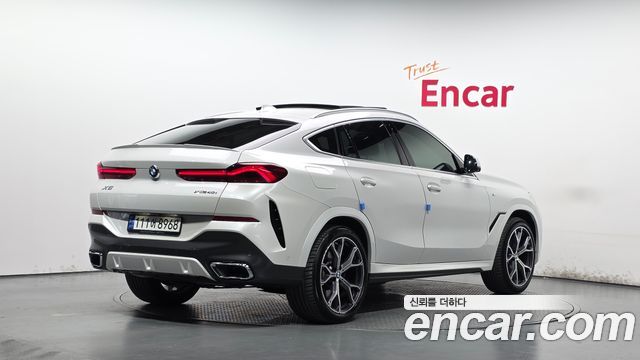 BMW X6 xDrive40i M Sport — пробег 73 043 км — фото 2 из 5