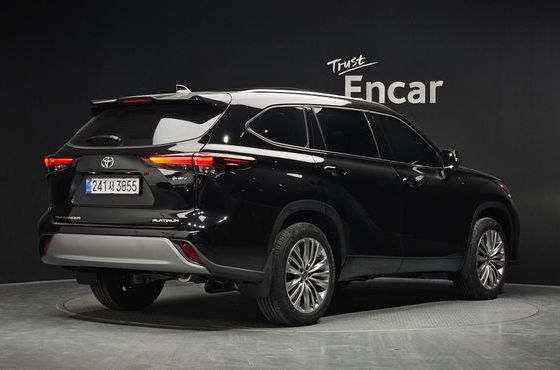 Toyota Highlander 2.5 4WD Platimum — пробег 1 417 км — фото 2 из 5