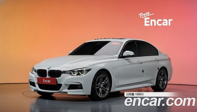BMW 3-Series 330e iPerformance M Sport — пробег 60 924 км — фото 1 из 5