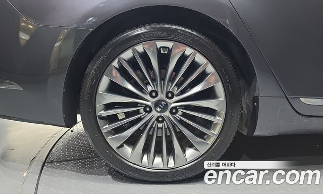 Kia K7 из Кореи Encar