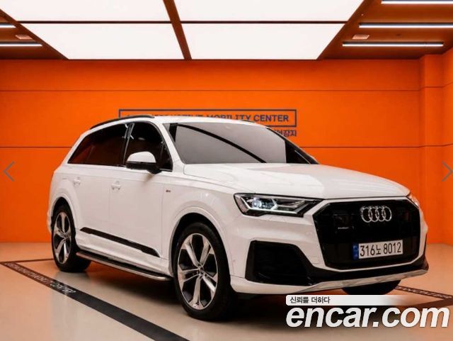 Audi Q7 55 TFSI Quattro Premium — пробег 26 585 км — фото 1 из 5