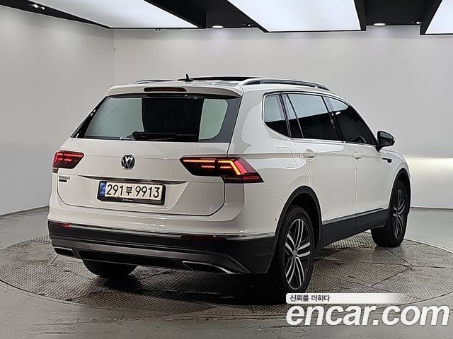 Volkswagen Tiguan 2.0 TDI Prestige — пробег 147 274 км — фото 4 из 5