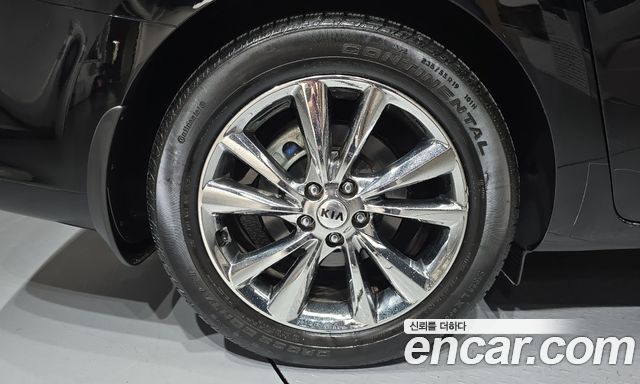 Kia Carnival Gasoline 9-Seater Noblesse Special — пробег 30 379 км — фото 5 из 5