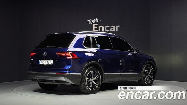 Volkswagen Tiguan 2.0 TDI Prestige — пробег 136 793 км — фото 2 из 5
