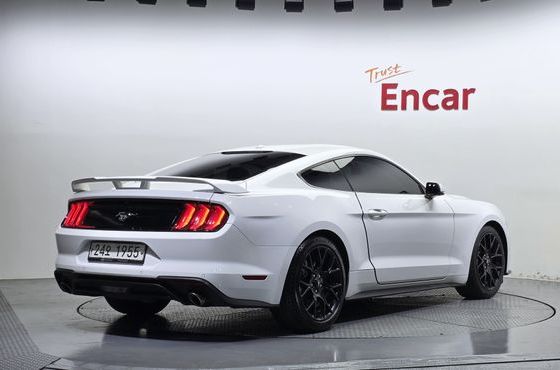 Ford Mustang Coupe — пробег 158 059 км — фото 2 из 5