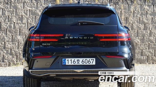 Genesis GV70 2.5T Gasoline 2WD — пробег 26 400 км — фото 3 из 5