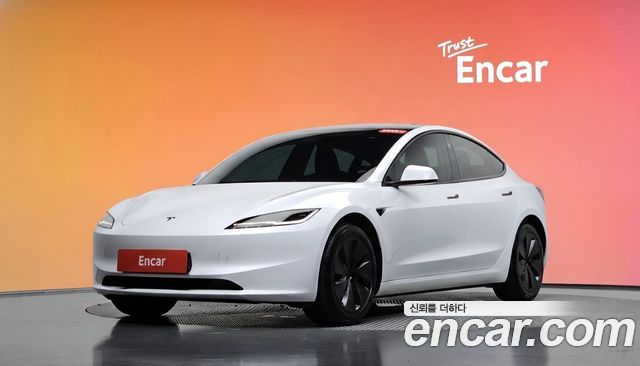 Tesla Model 3 RWD — пробег 26 997 км — фото 1 из 5