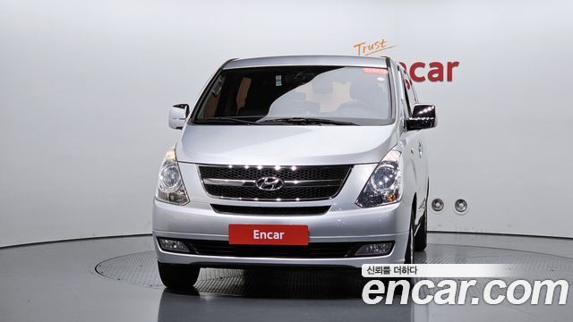 Hyundai Starex 12-Seater Wagon CVX Luxury — пробег 83 646 км — фото 3 из 5