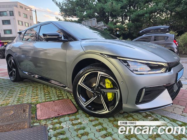 Kia EV6 GT 4WD — пробег 17 500 км — фото 3 из 5