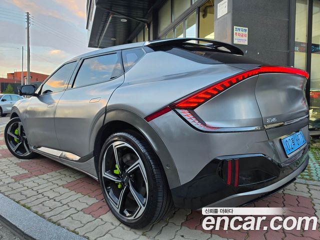 Kia EV6 GT 4WD — пробег 17 500 км — фото 5 из 5