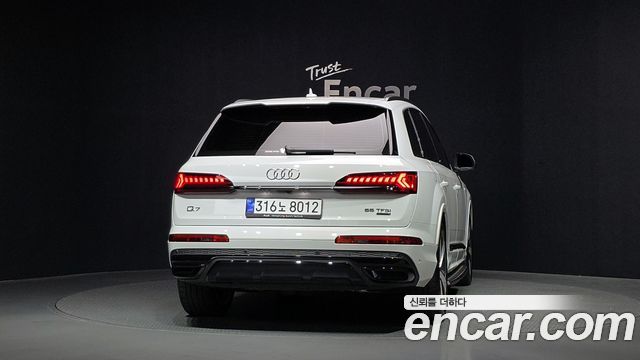 Audi Q7 55 TFSI Quattro Premium — пробег 26 588 км — фото 4 из 5