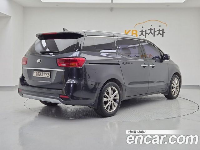 Kia Carnival из Кореи Encar