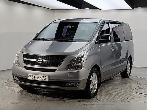 Hyundai Starex 4WD 11-Seater Wagon HVX VIP Package — пробег 166 750 км — фото 1 из 5