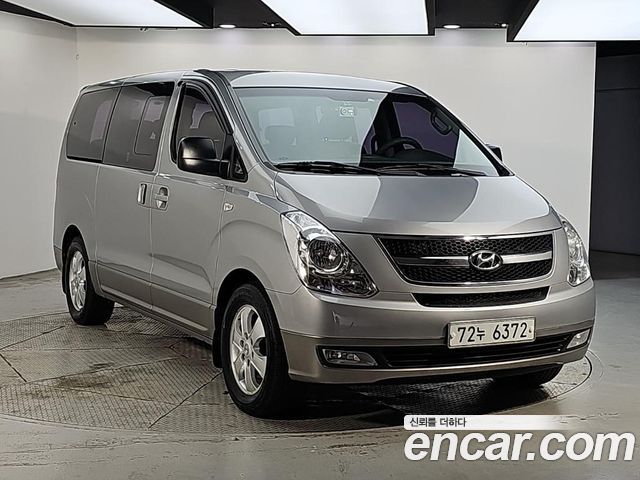 Hyundai Starex 4WD 11-Seater Wagon HVX VIP Package — пробег 166 750 км — фото 2 из 5