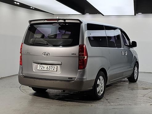 Hyundai Starex 4WD 11-Seater Wagon HVX VIP Package — пробег 166 750 км — фото 4 из 5