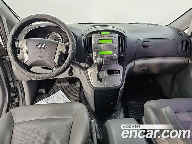 Hyundai Starex 4WD 11-Seater Wagon HVX VIP Package — пробег 166 750 км — фото 5 из 5