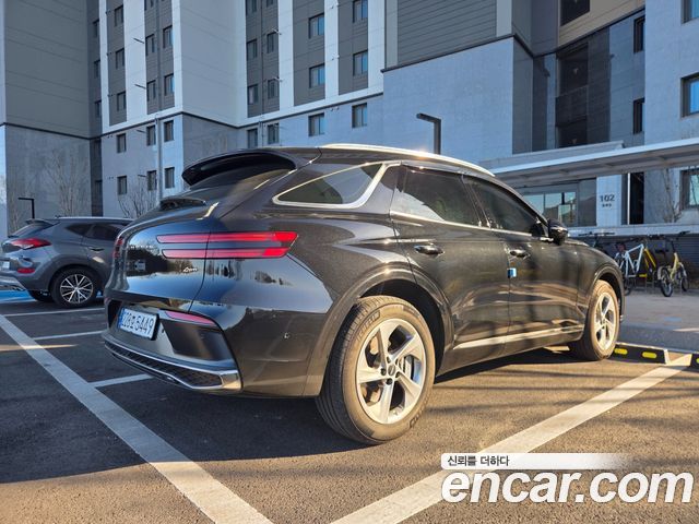 Genesis GV70 2.5T Gasoline AWD — пробег 40 500 км — фото 2 из 5