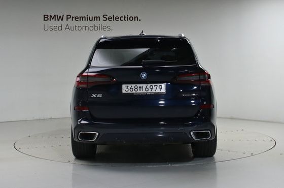 BMW X5 xDrive 45e M Sport — пробег 54 763 км — фото 4 из 5