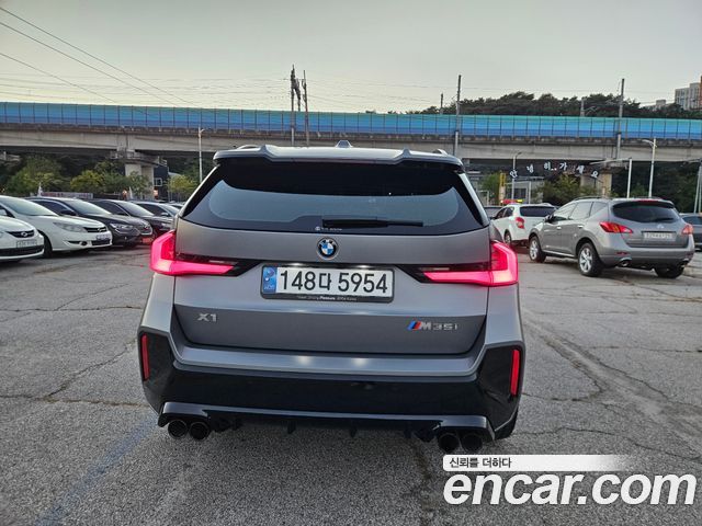 BMW X1 M35i xDrive Special Edition — пробег 62 384 км — фото 4 из 5