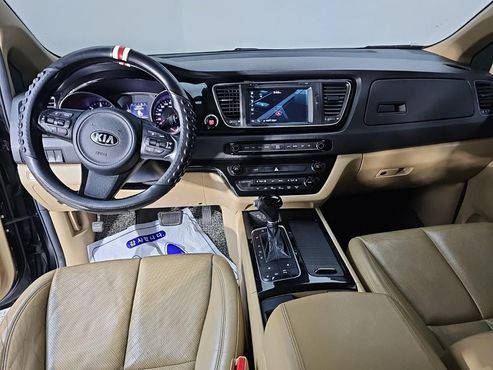 Kia Carnival 9-seater Noblesse — пробег 312 489 км — фото 5 из 5
