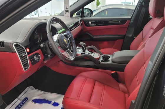 Porsche Cayenne 3.0 E-Hybrid Coupe — пробег 85 200 км — фото 5 из 5