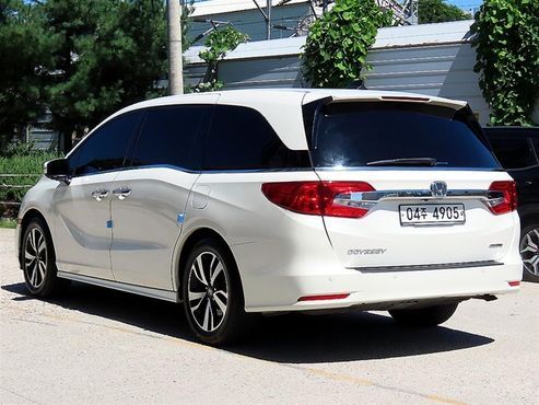Honda Odyssey 3.5 5th — пробег 112 000 км — фото 3 из 5