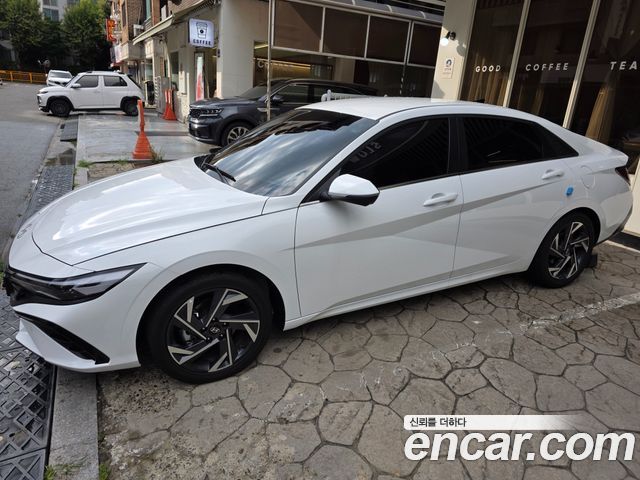 Hyundai AVANTE Inspiration — пробег 6 100 км — фото 2 из 5