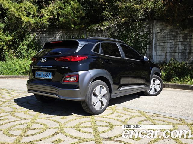 Hyundai Kona из Кореи Encar